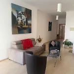Sunny Penthouse Close To Bugibba Square דירה