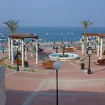 Sunny Penthouse Close To Bugibba Square * סיינט פול ביי