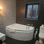 Sunny Penthouse Close To Bugibba Square סיינט פול ביי