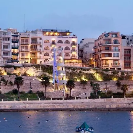 Sunny Penthouse Close To Bugibba Square *