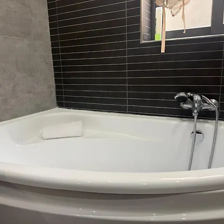 Lejlighed Sunny Penthouse Close To Bugibba Square *