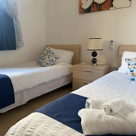 Sunny Penthouse Close To Bugibba Square Lejlighed San Pawl il-Baħar