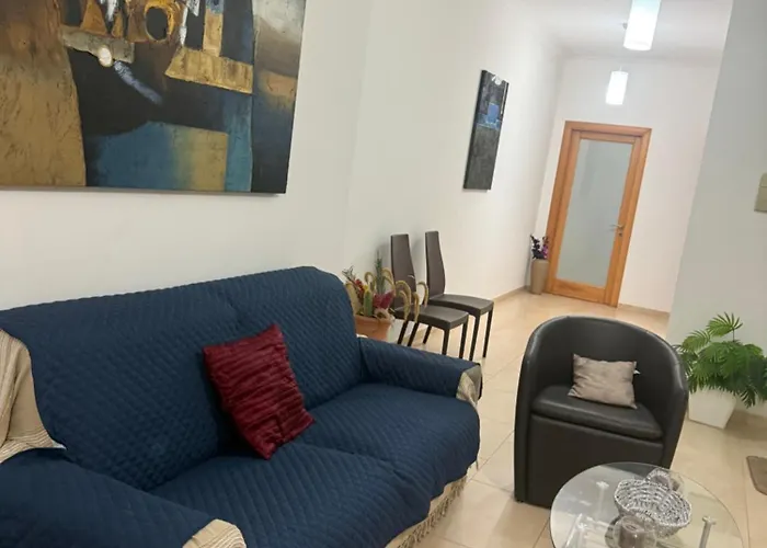 Sunny Penthouse Close To Bugibba Square