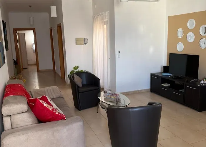 Sunny Penthouse Close To Bugibba Square