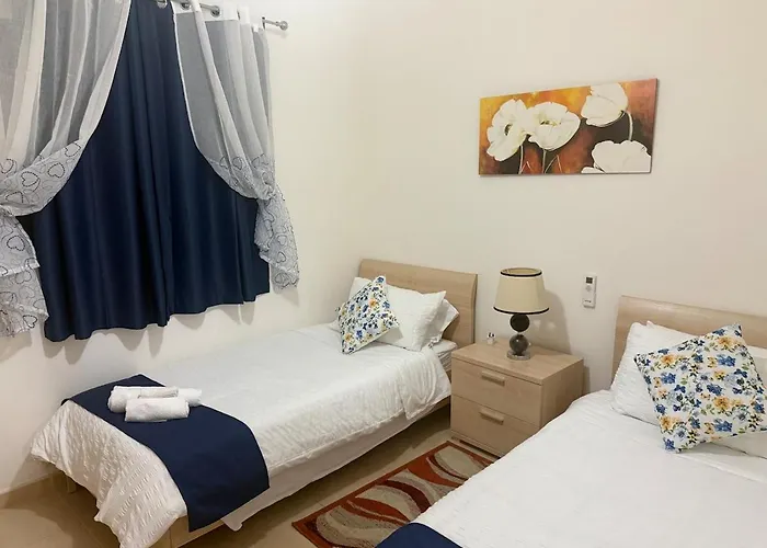 Sunny Penthouse Close To Bugibba Square 公寓